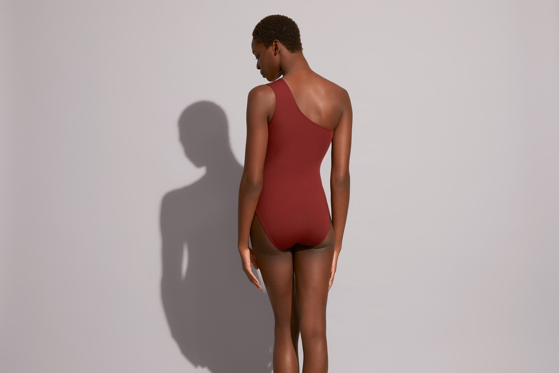 Effigie Une-pièce asymétrique vue standard NaN