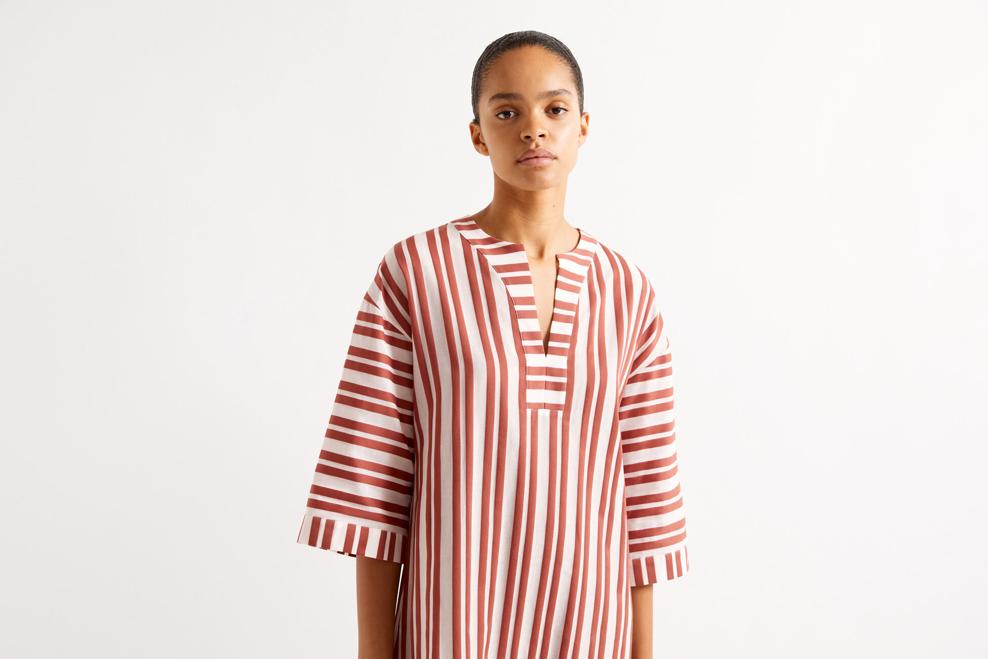 Amor Short tunic standard view NaN