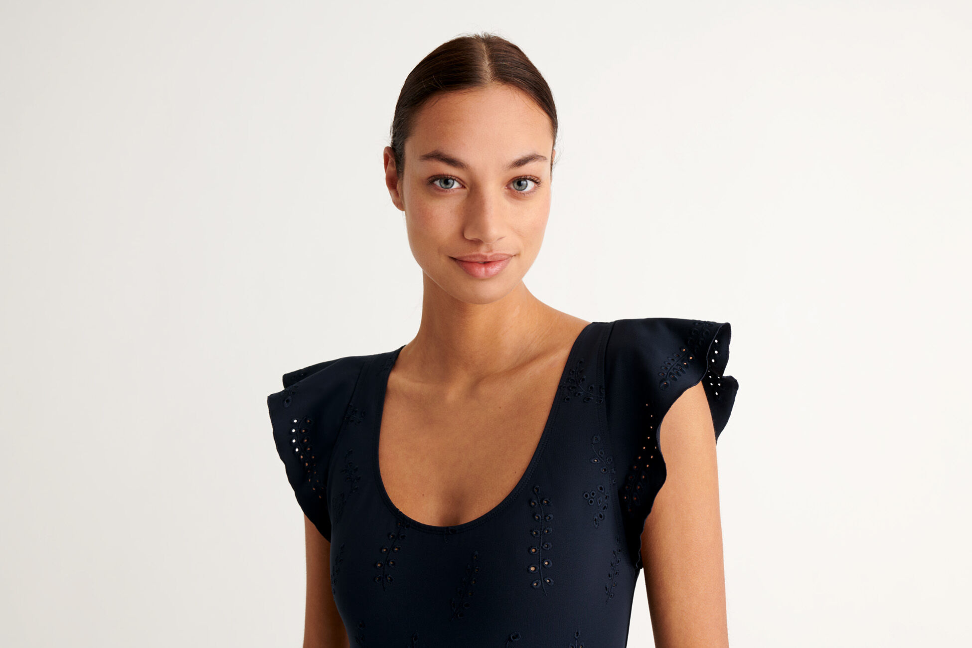 Philippine Sophisticated one-piece standard view �