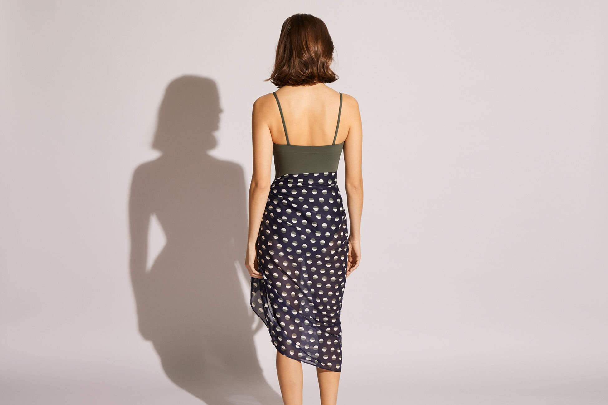 Pluton Sarong standard view �