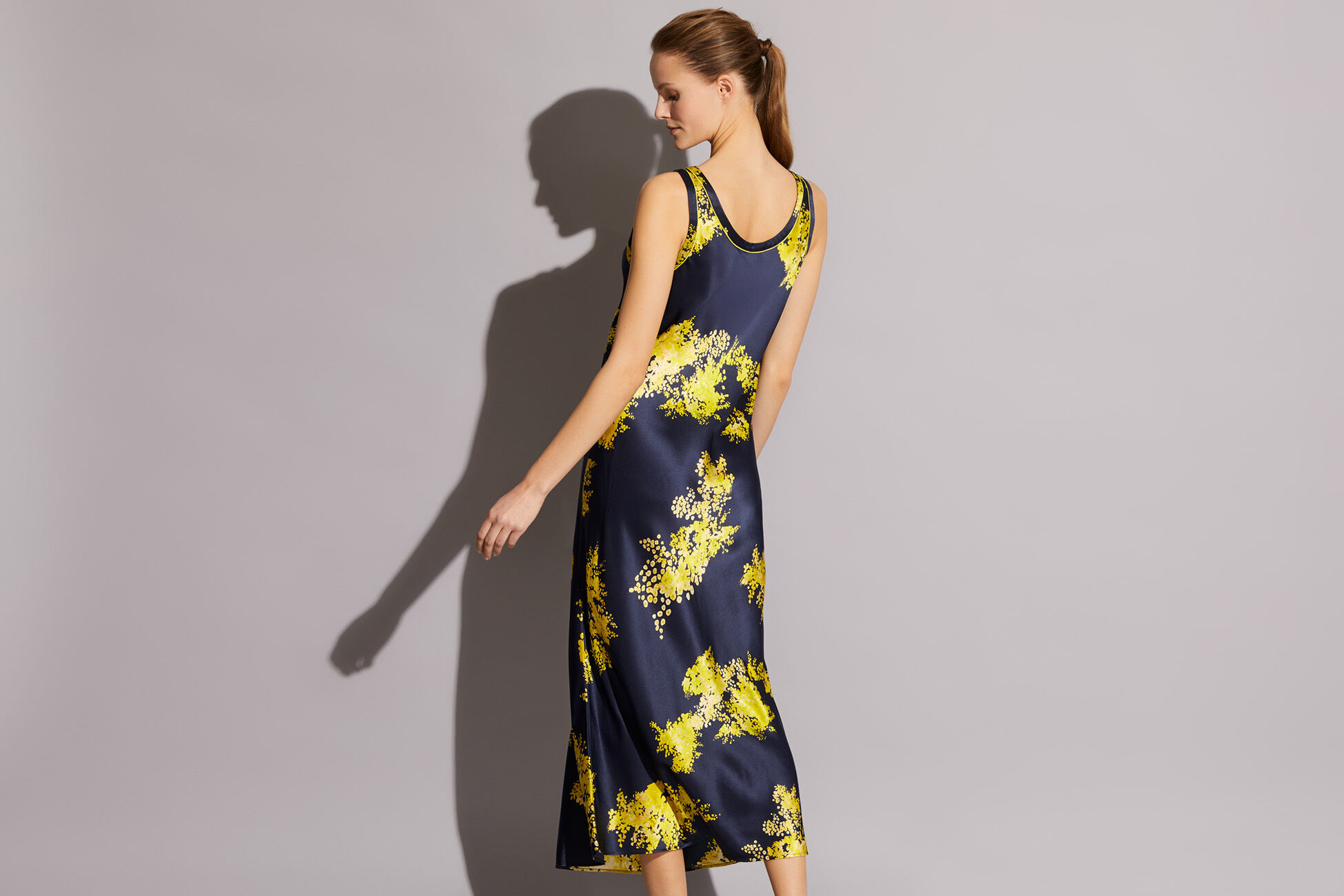 Flore Nightshirt standard view �