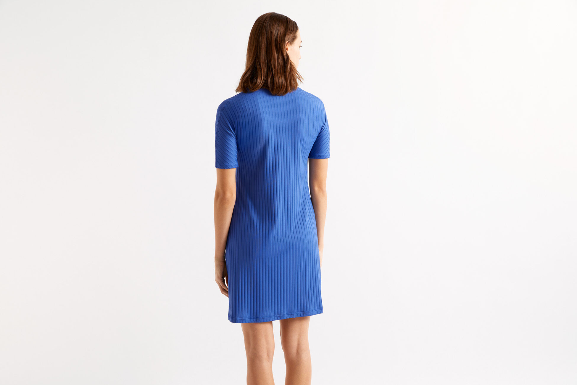 Tonic Robe courte vue standard NaN
