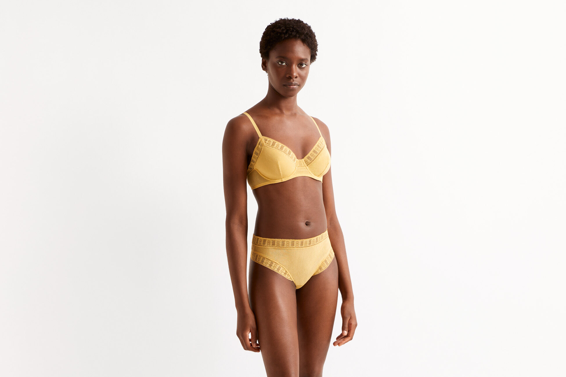 Nuageux Tanga vue standard NaN