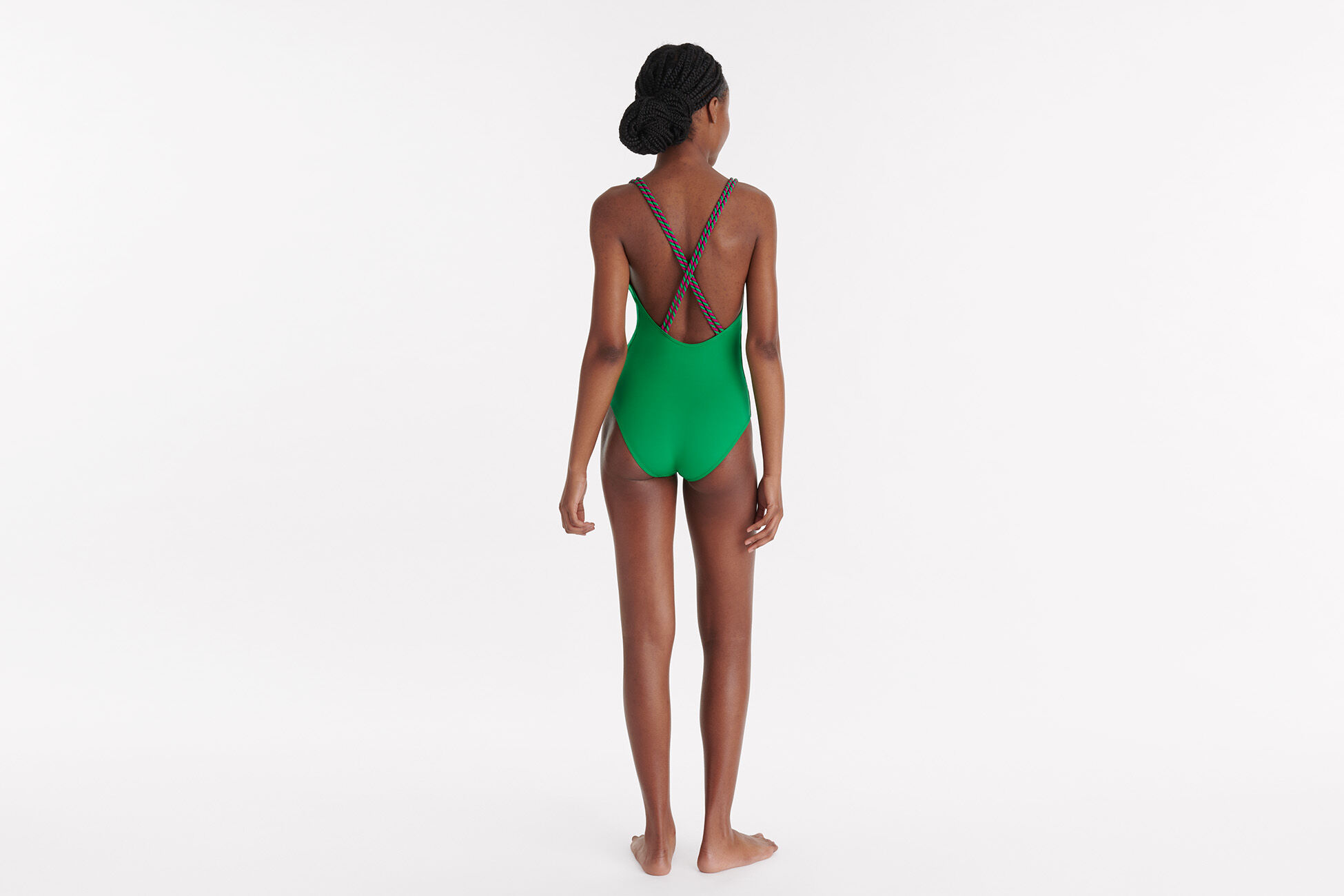 Pirouette Sophisticated one-piece standard view �