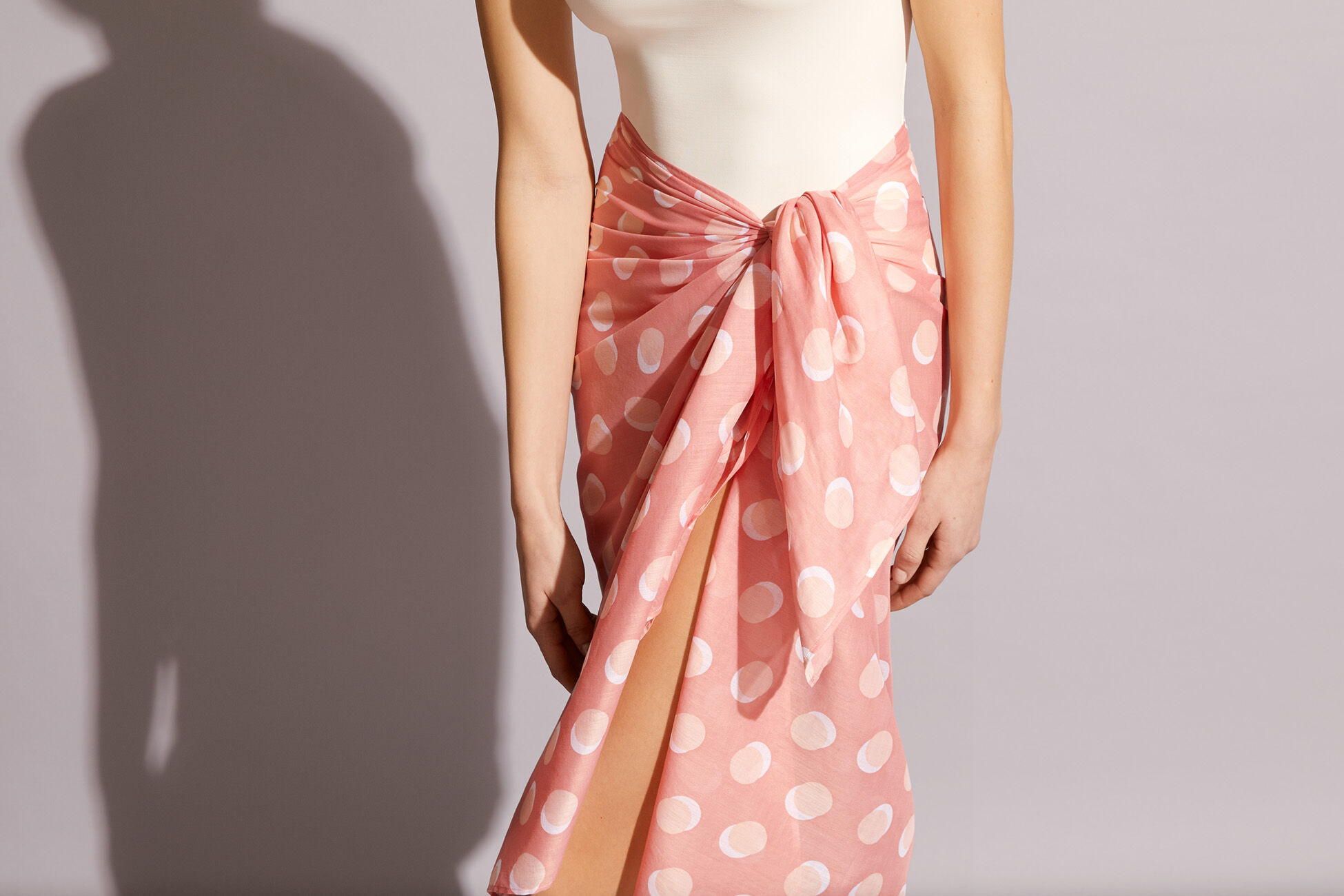Pluton Sarong standard view �