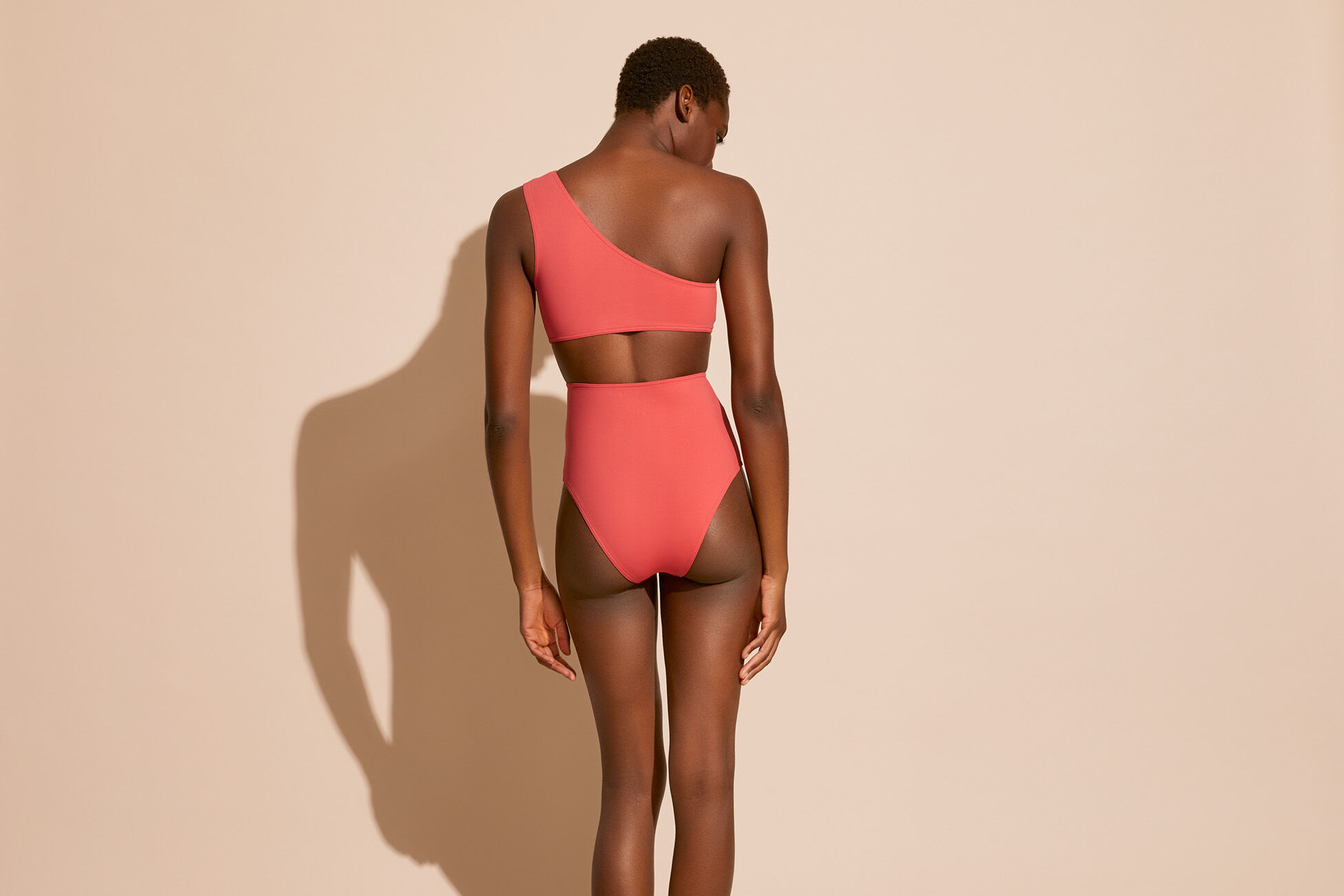 Symbole One-shoulder crop top standard view �