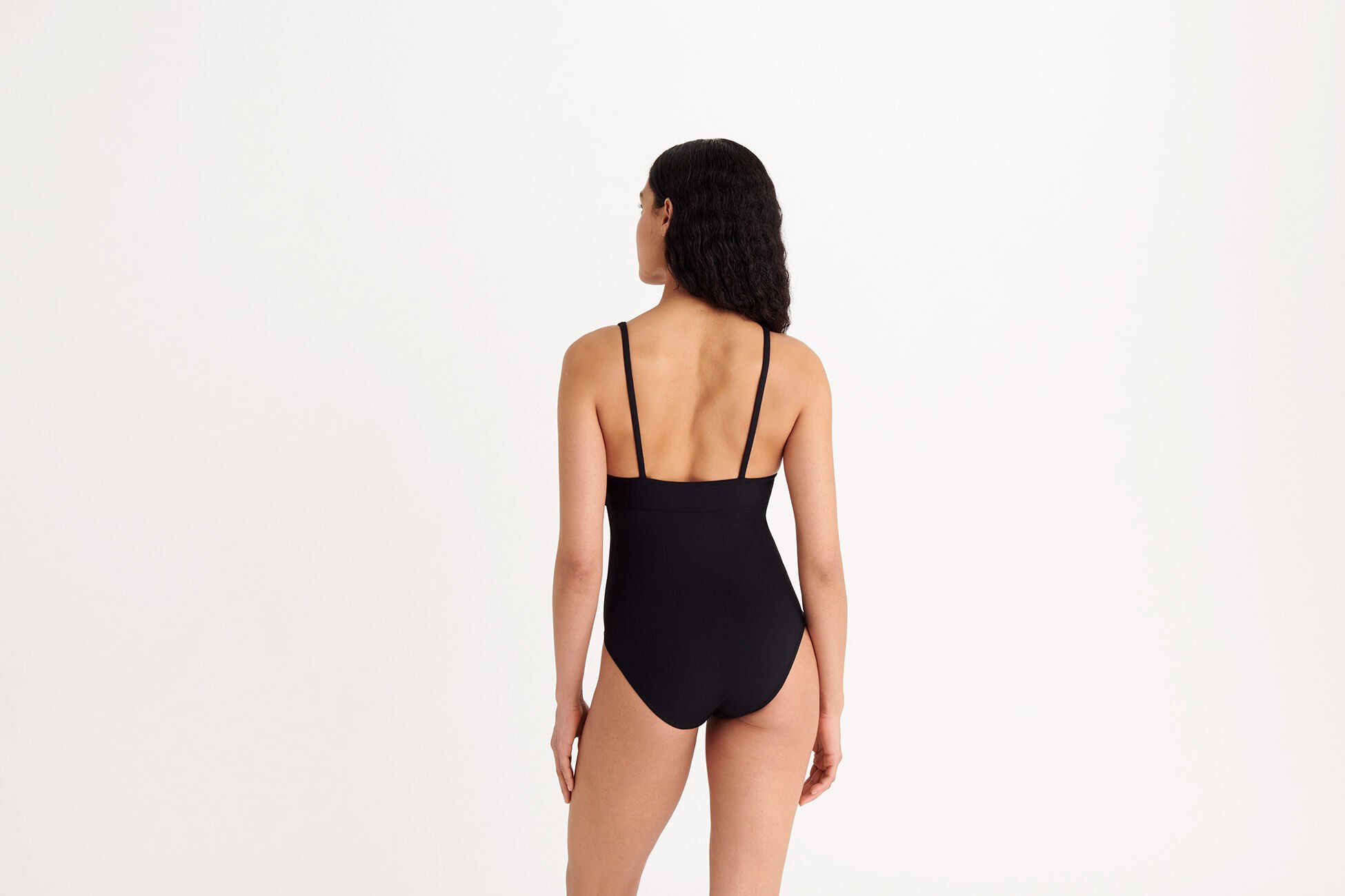 Larcin Triangle one-piece standard view NaN