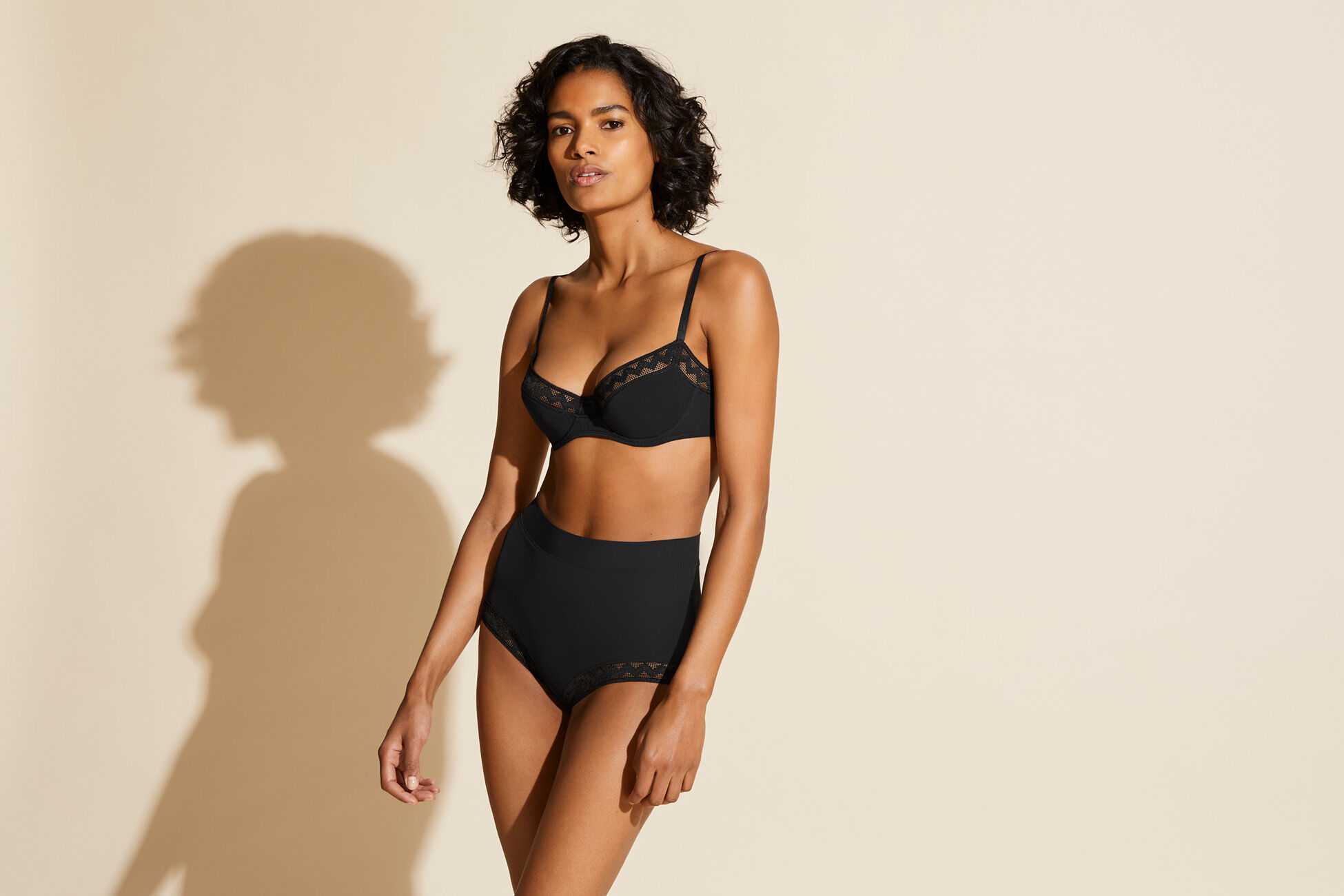 Solange Bragas altas Vista estándar NaN
