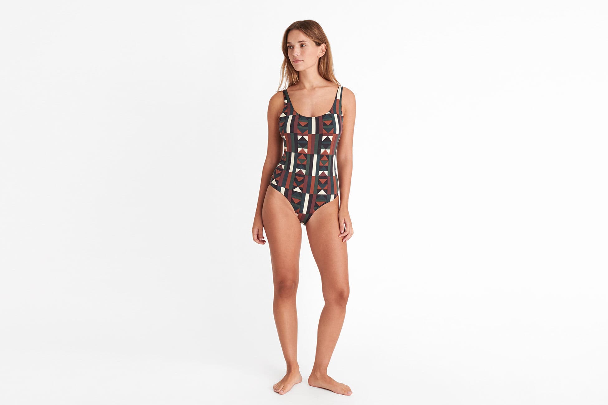 Structure Tank one-piece standard view �