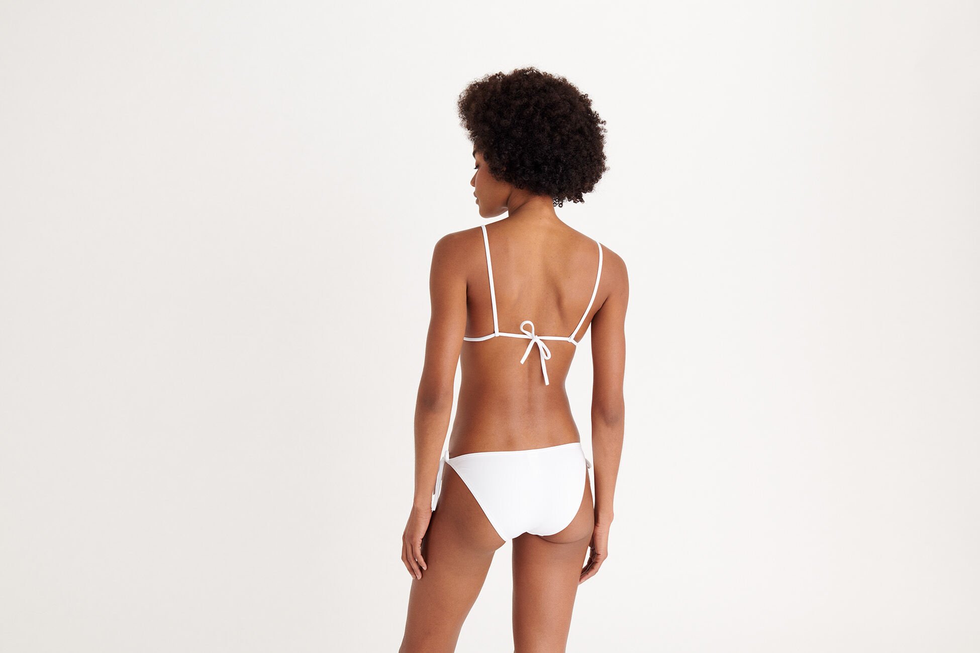 Mouna Petit triangle vue standard NaN