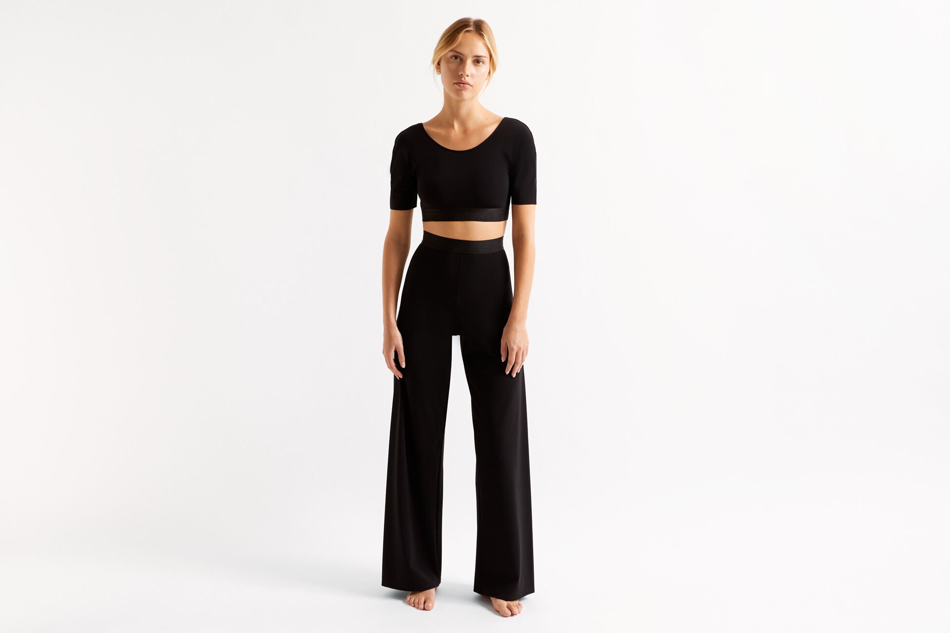 Groove Wide trousers standard view �