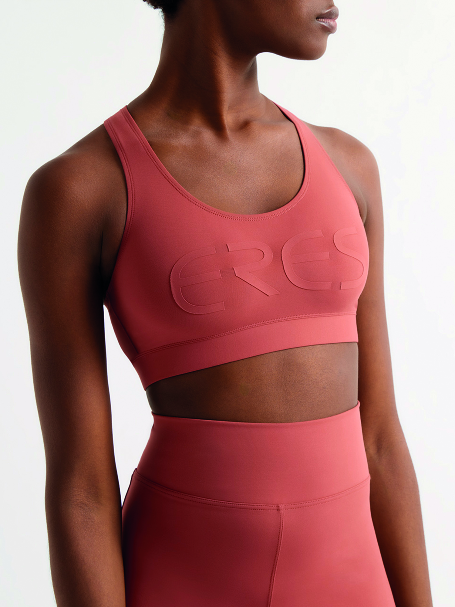 Sports clothing Online ERES collection